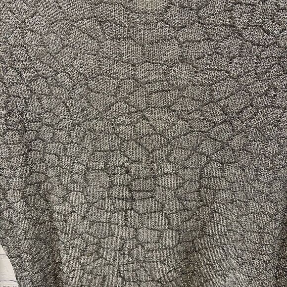 🌟 Caché Tunic Top - Size Small - Gold Metallic Shimmer - Lightweight - Picture 2 of 5